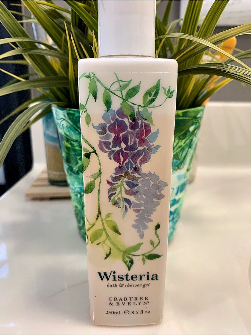 Crabtree & Evelyn Wisteria Bath & Shower Gel 8.5fl oz/250mL New Discontinued